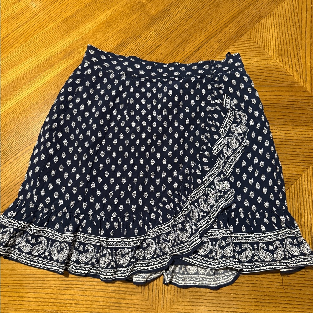 Gianni Bini American Dream Navy and White Faux wrap Mini Skirt Size 2 NWT